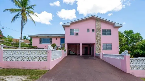 #49 Blair Estates New Providence Paradise Island BS