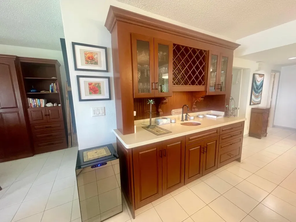 Bahama Reef Condominium Grand Bahama Freeport BS