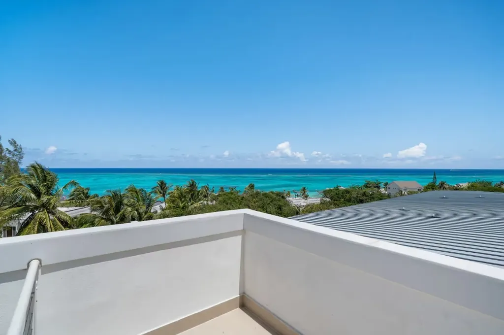 Miramar West, Love Beach New Providence Paradise Island BS