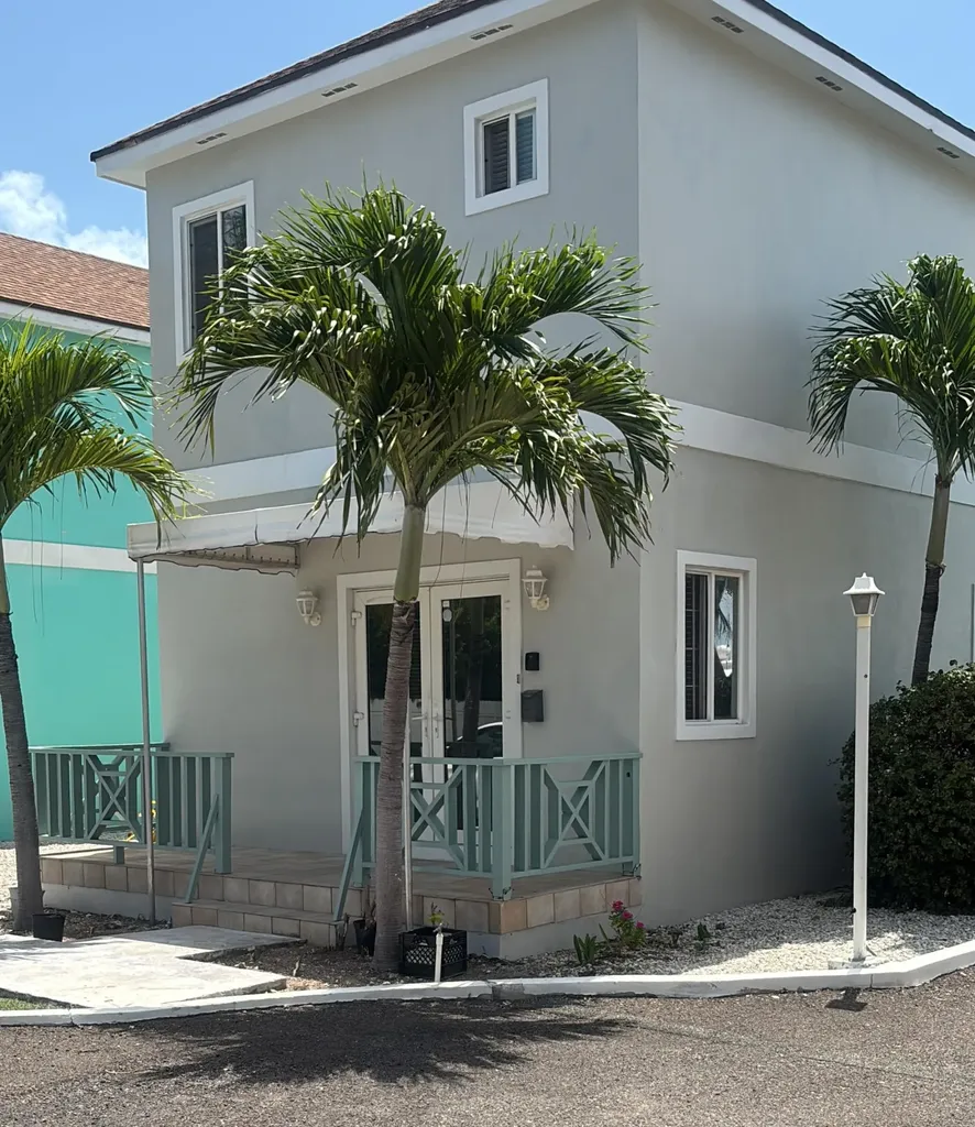 Eastern Road New Providence Paradise Island BS