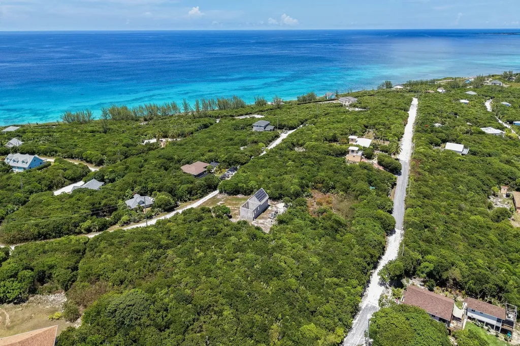 Unfinished Home- Hilltop Eleuthera BS