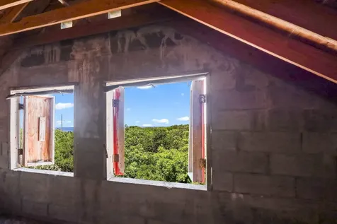 Unfinished Home- Hilltop Eleuthera BS