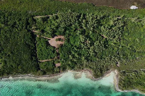 East Russell Island Eleuthera BS