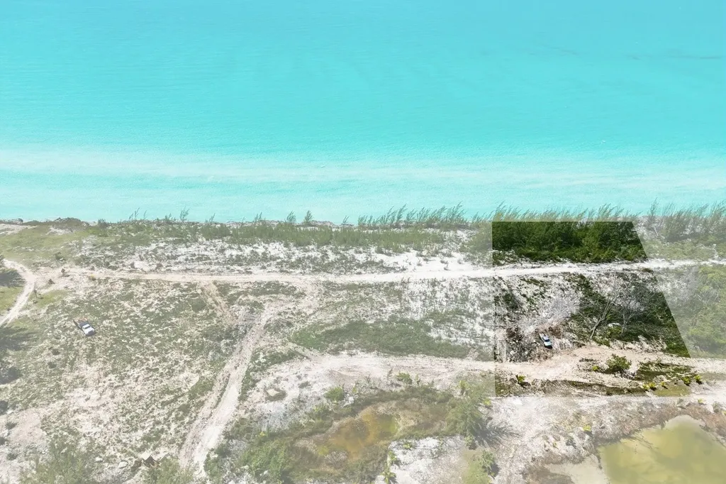 1.04 Acres Glass Window Eleuthera BS