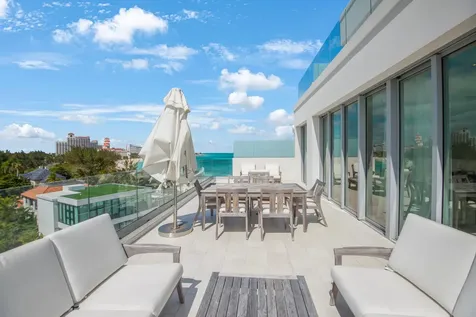 West Bay Street New Providence Paradise Island BS