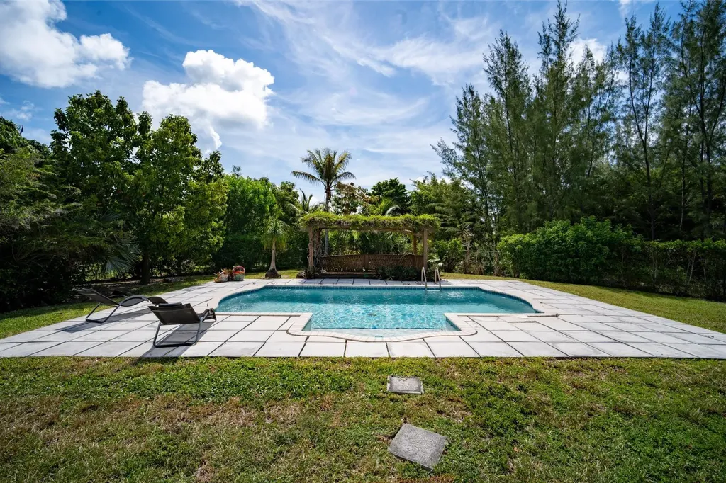 Fortune Cay Cannon Bay Grand Bahama Freeport BS