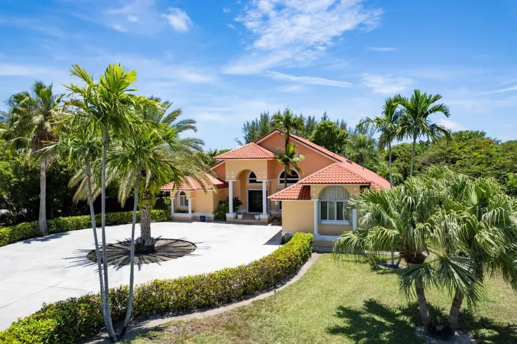 Fortune Cay Cannon Bay Grand Bahama Freeport BS