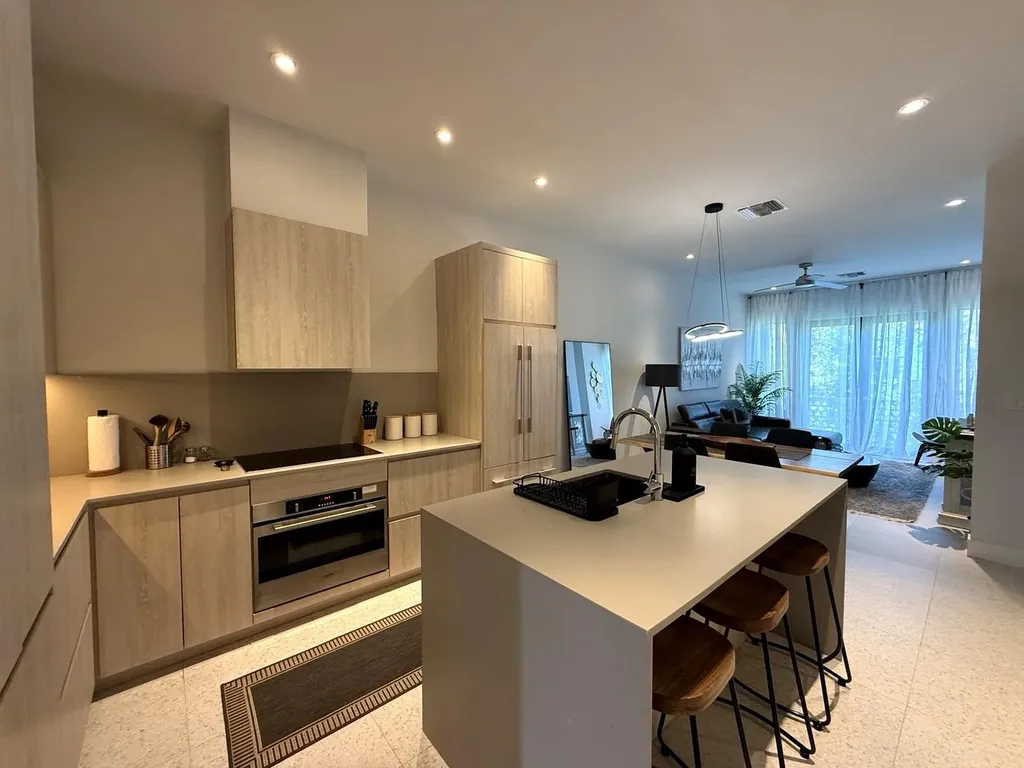 Westend Condo New Providence Paradise Island BS
