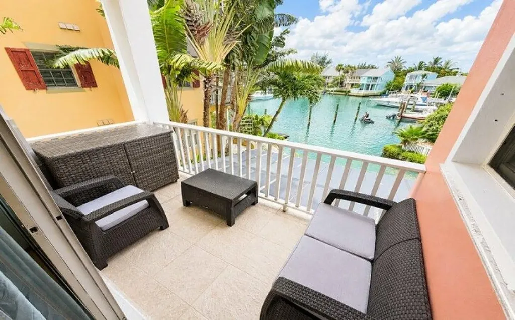 New Providence Paradise Island BS, Beach Lane, Sandyport, Unit 3