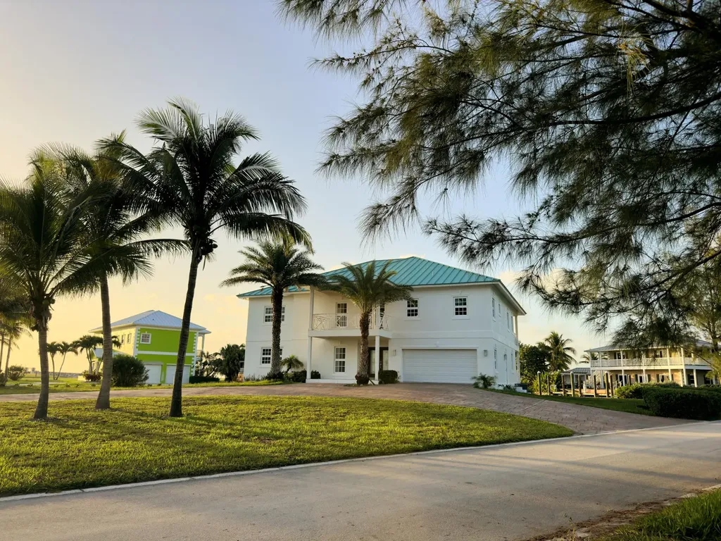 Gardenia Court 48 Grand Bahama Freeport BS