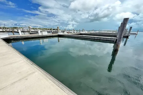 Mega Marina Slip 9 Bimini BS
