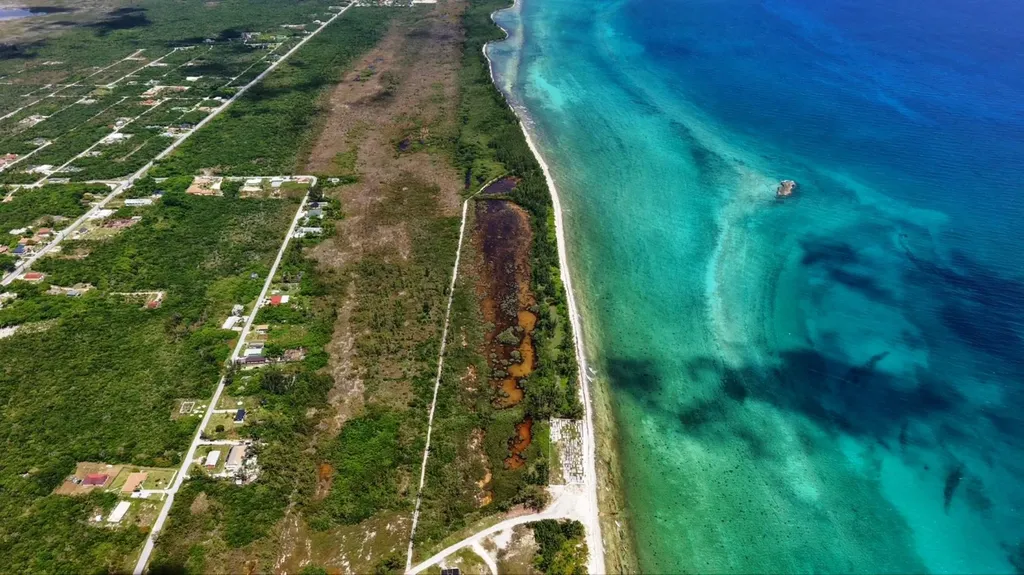 Holmes Rock Beachfront Abaco BS