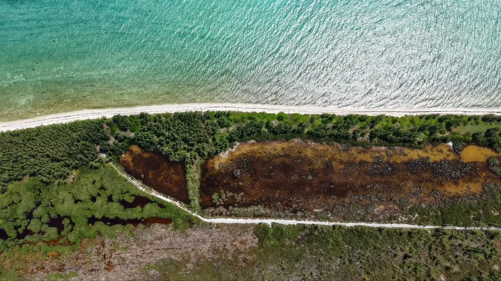 Holmes Rock Beachfront Abaco BS