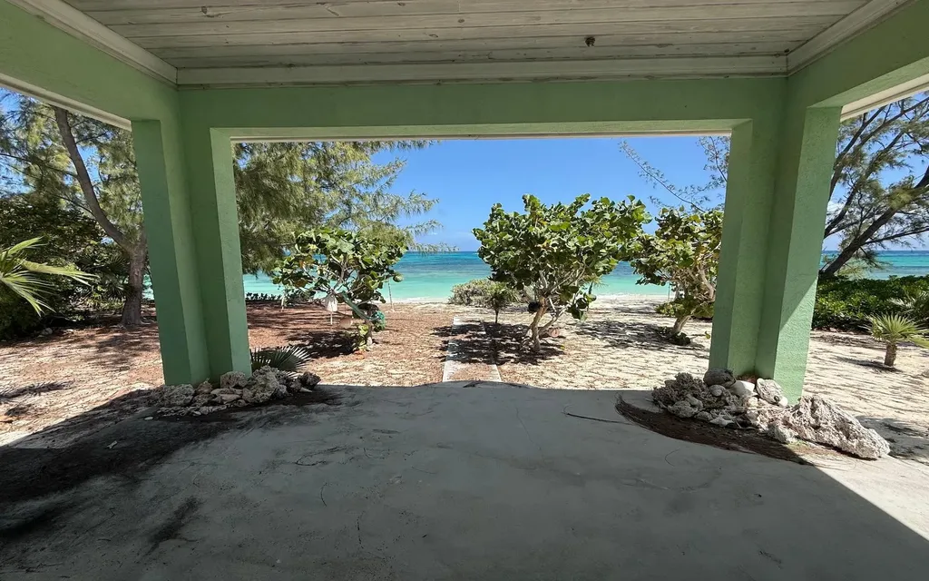 Beachfront Home Port Howe Cat Island BS