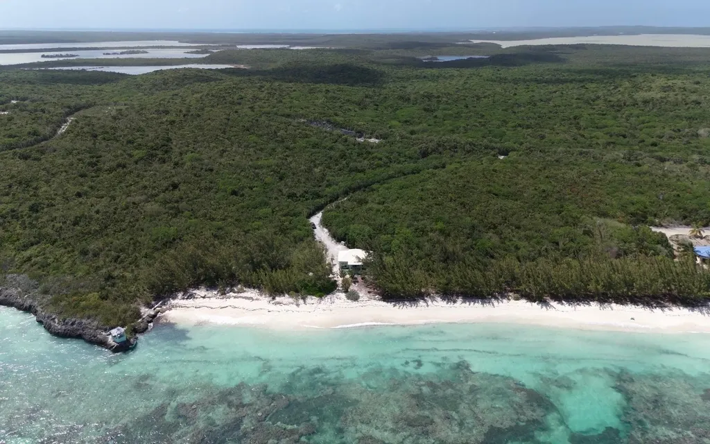 Beachfront Home Port Howe Cat Island BS