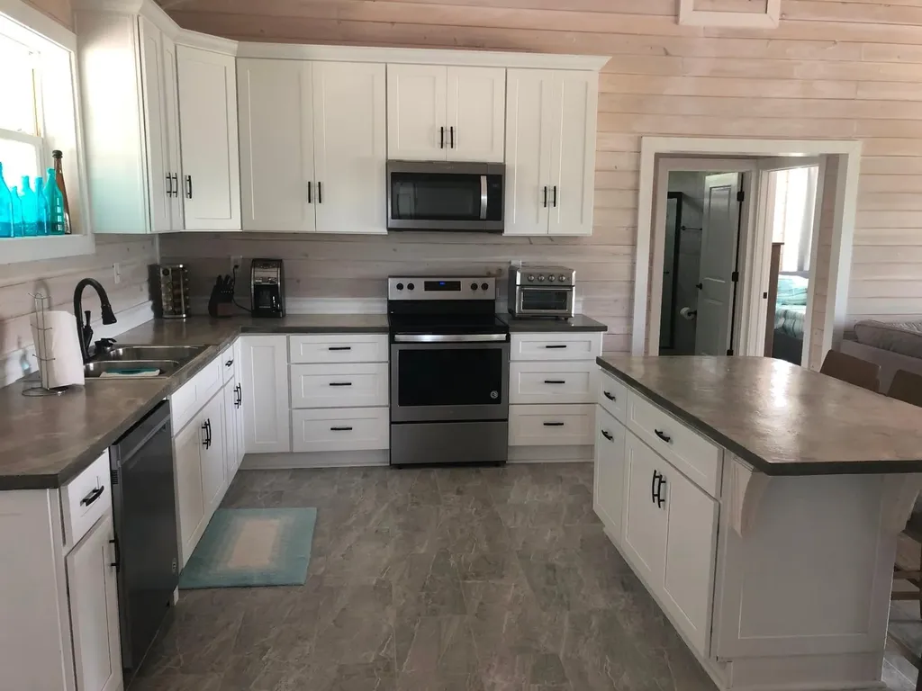 Beachfront Home Port Howe Cat Island BS