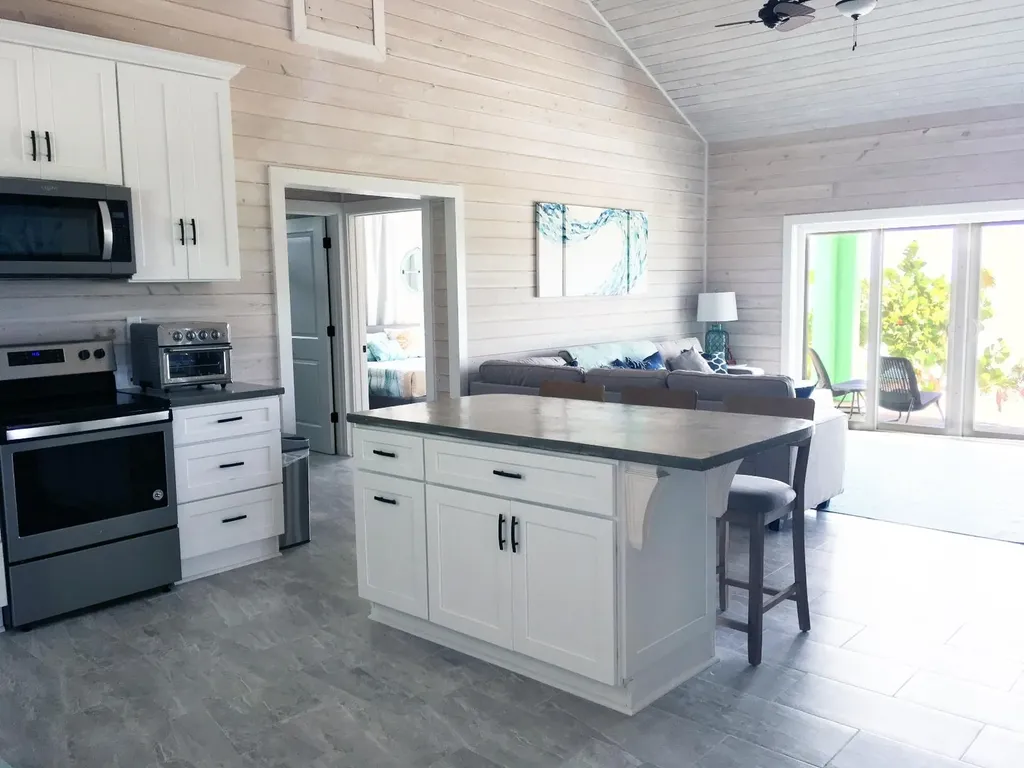 Beachfront Home Port Howe Cat Island BS