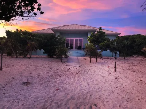 Beachfront Home Port Howe Cat Island BS