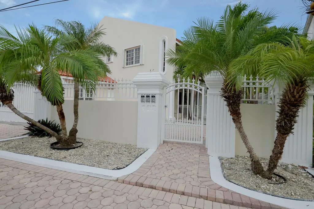 Sea Beach Estates New Providence Paradise Island BS