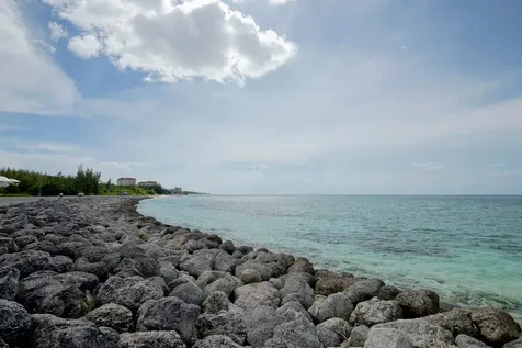 Sea Beach Estates New Providence Paradise Island BS