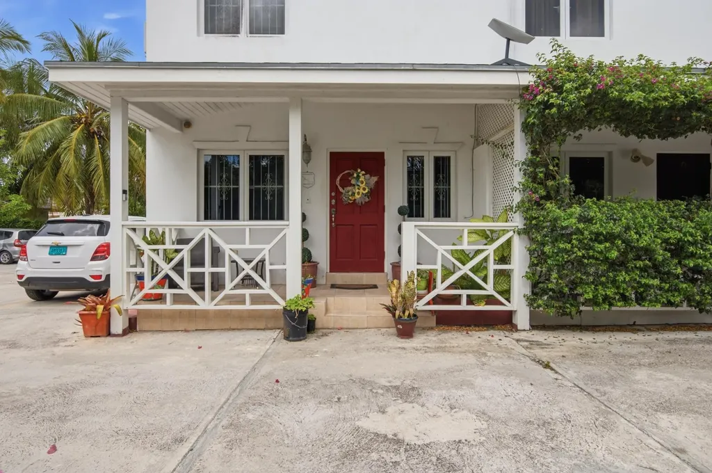 Adelaide Road 6 New Providence Paradise Island BS