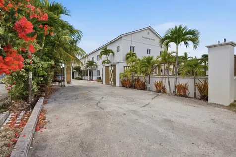 Adelaide Road 6 New Providence Paradise Island BS