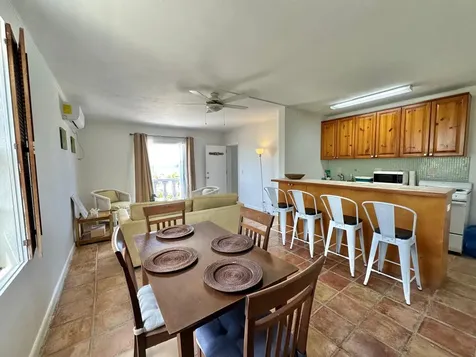 Tip Top New Providence Paradise Island BS