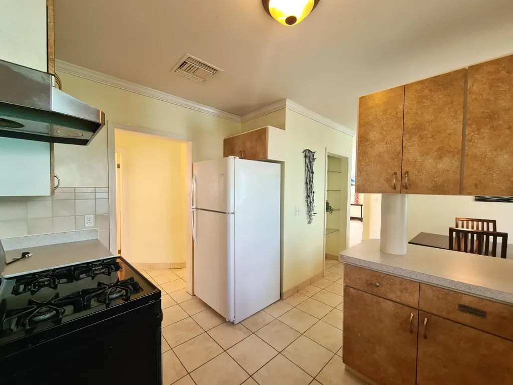 Seabeach Boulevard New Providence Paradise Island BS