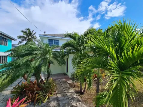 Seabeach Boulevard New Providence Paradise Island BS