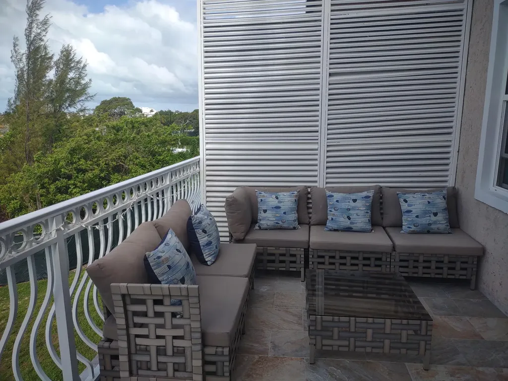 Unit 202 Bayside New Providence Paradise Island BS