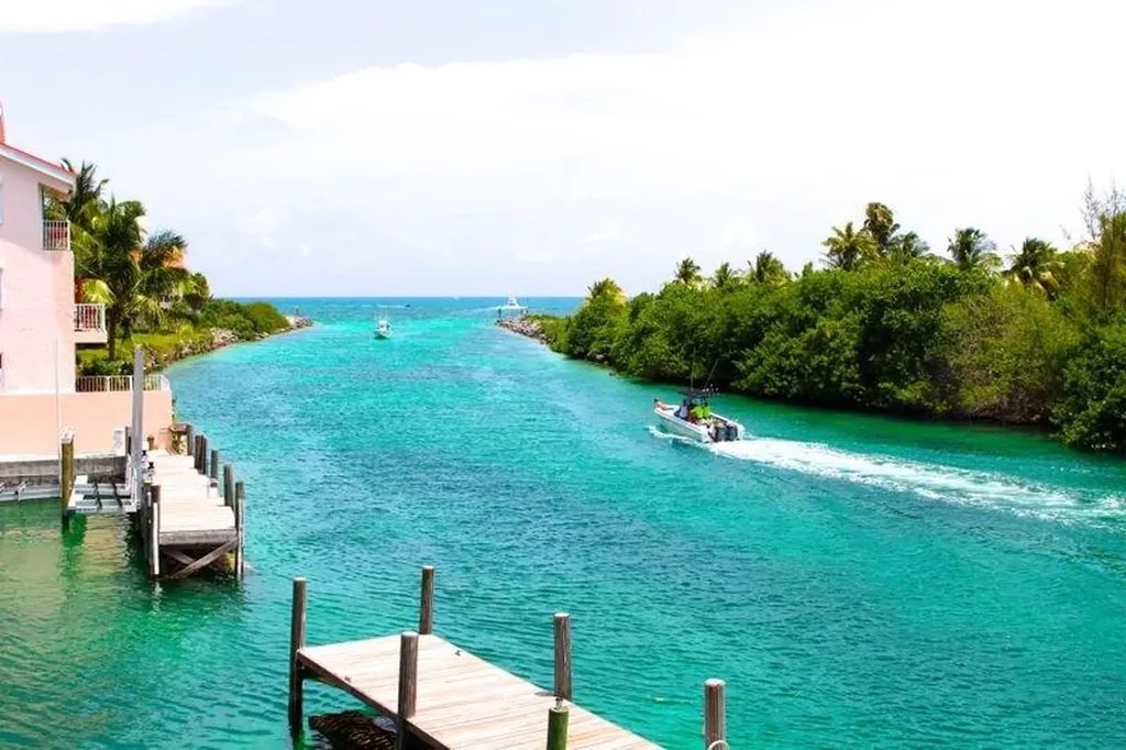 Jolly Roger Drive Grand Bahama Freeport BS