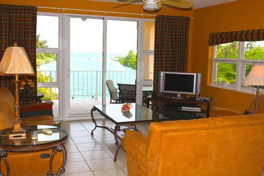 Jolly Roger Drive Grand Bahama Freeport BS