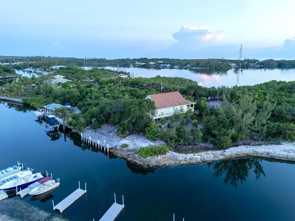 Blackbeards Place Berry Islands BS