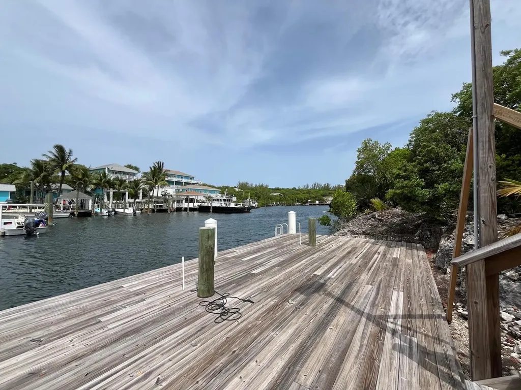 Blackbeards Place Berry Islands BS