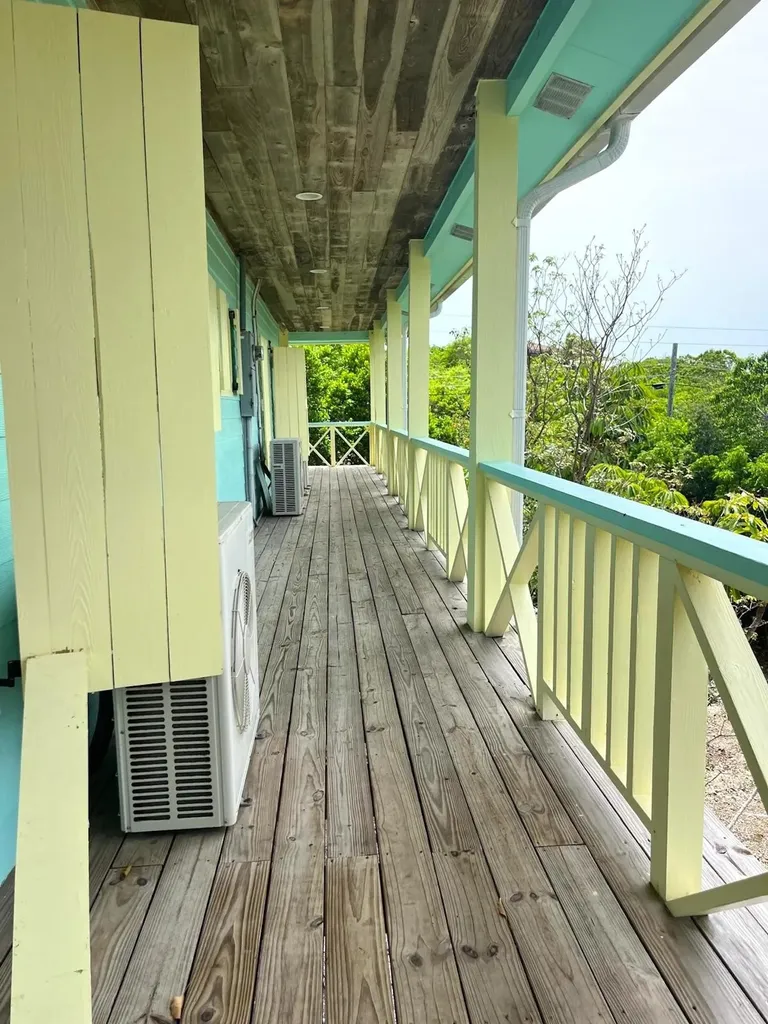 Blackbeards Place Berry Islands BS