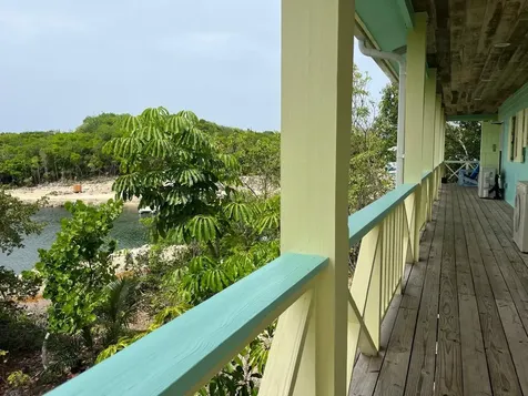 Blackbeards Place Berry Islands BS