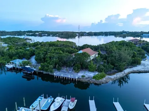 Blackbeards Place Berry Islands BS