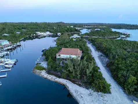 Blackbeards Place Berry Islands BS
