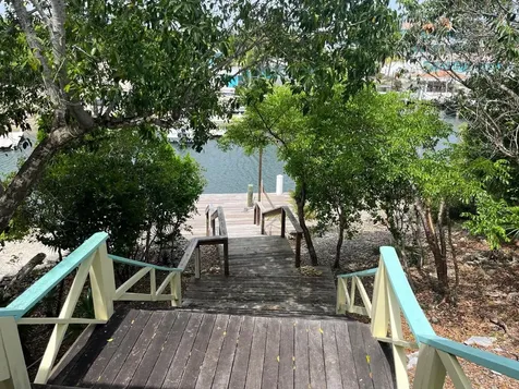 Blackbeards Place Berry Islands BS