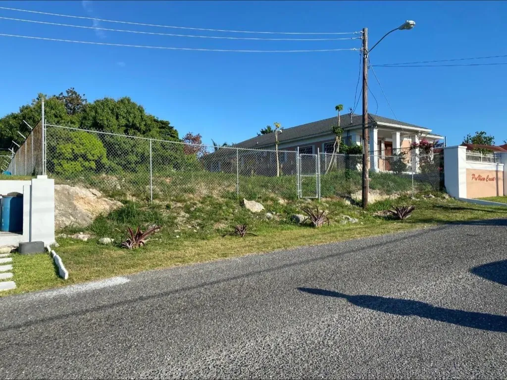 Blue Hill Heights 104 New Providence Paradise Island BS
