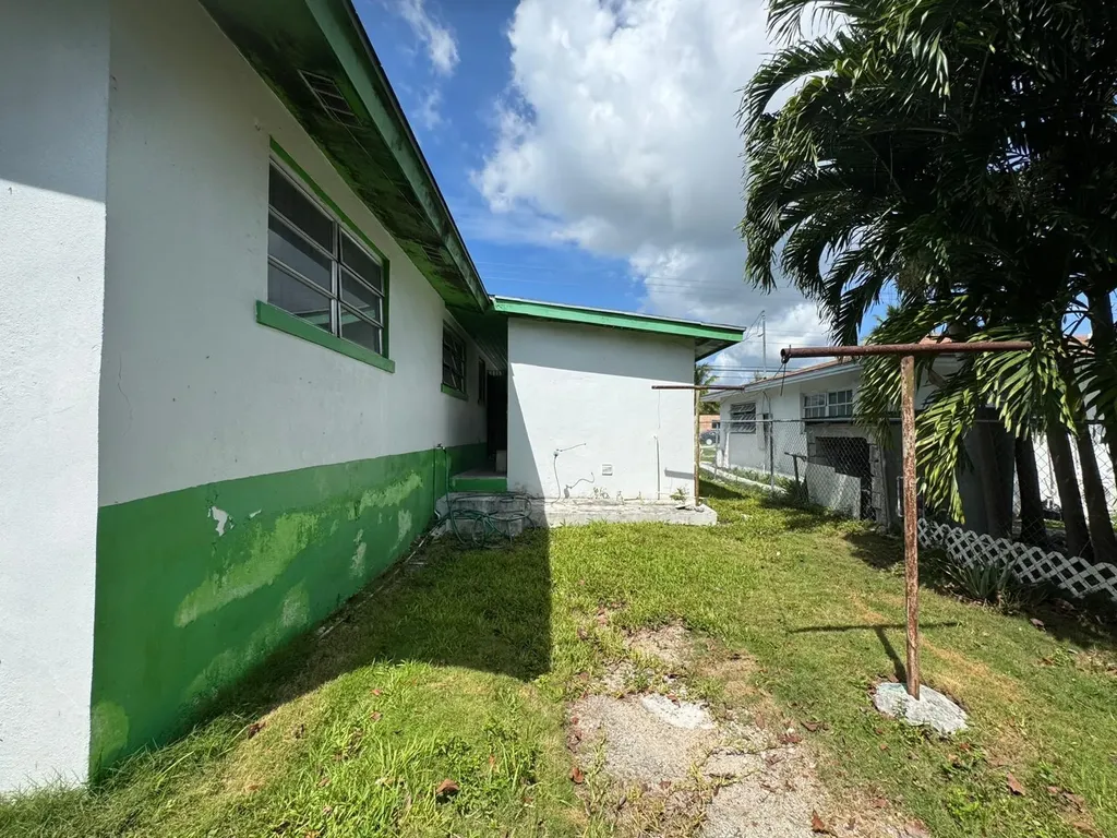 Faith Avenue 32 New Providence Paradise Island BS