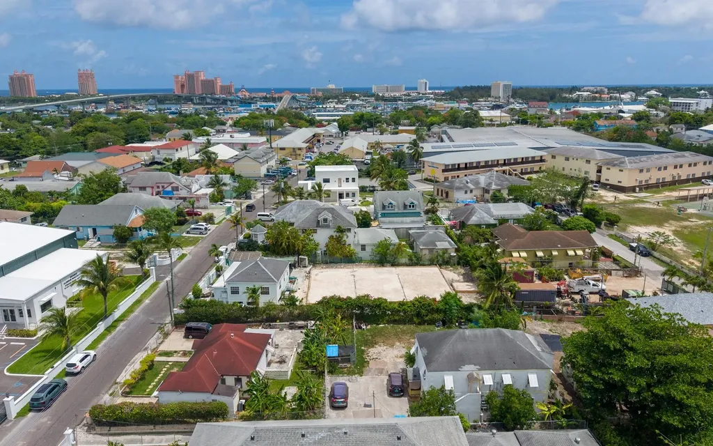 Ivanhoe Road Duplex New Providence Paradise Island BS