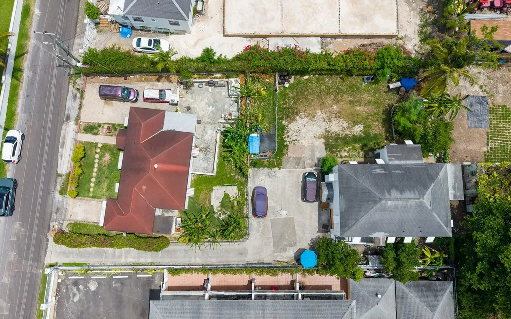 Ivanhoe Road Duplex New Providence Paradise Island BS