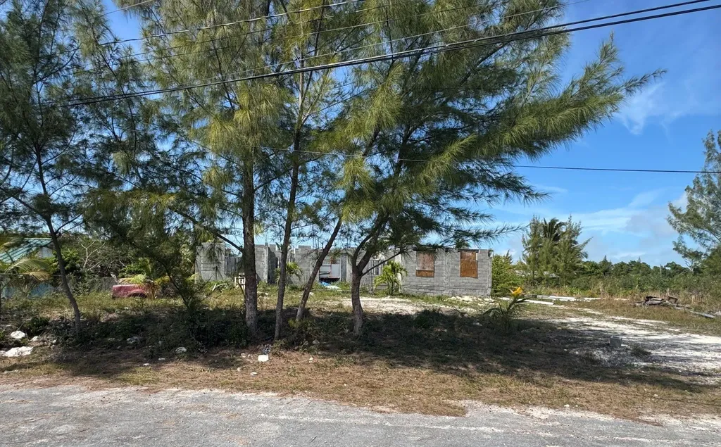 East Pine Street Grand Bahama Freeport BS