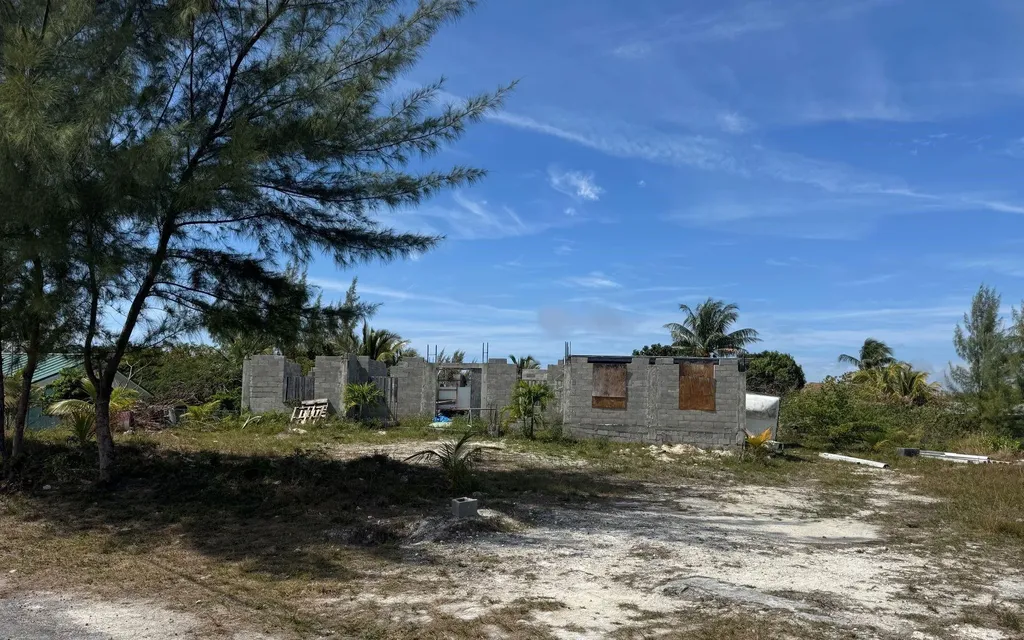 East Pine Street Grand Bahama Freeport BS