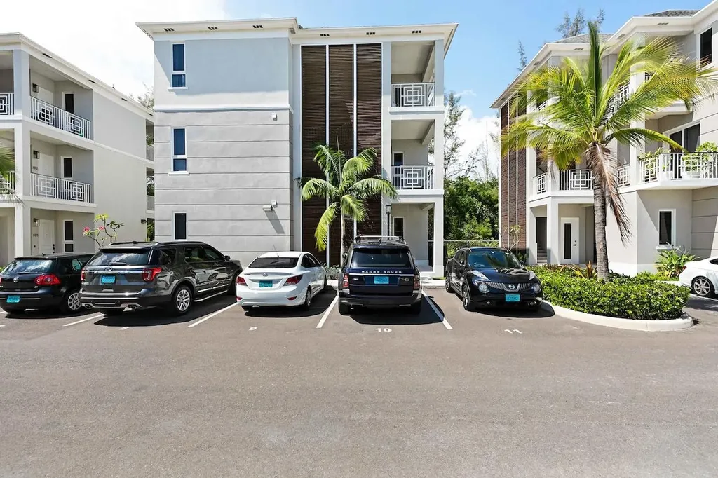 Coconut Cove Rental New Providence Paradise Island BS