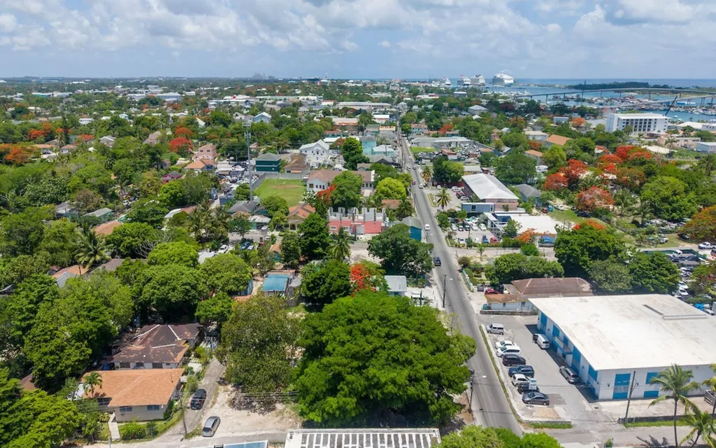 Shirley Street Lot New Providence Paradise Island BS