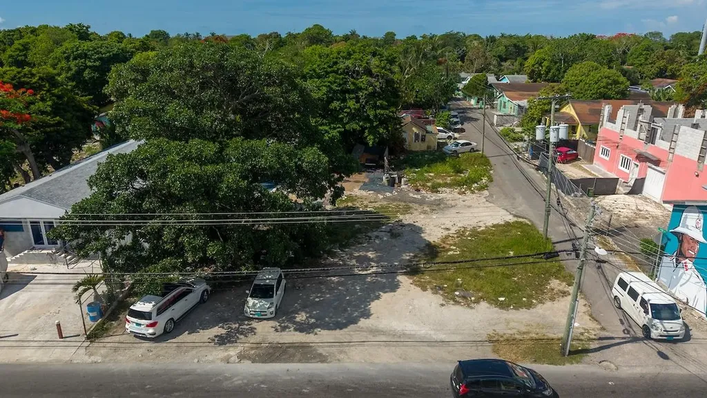 Shirley Street Lot New Providence Paradise Island BS