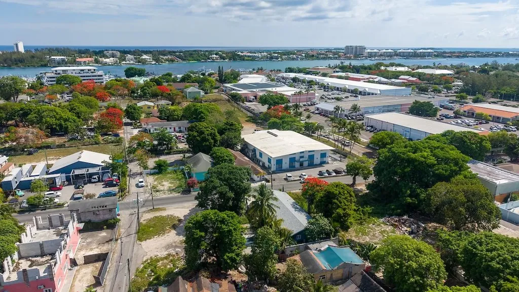 Shirley Street Lot New Providence Paradise Island BS