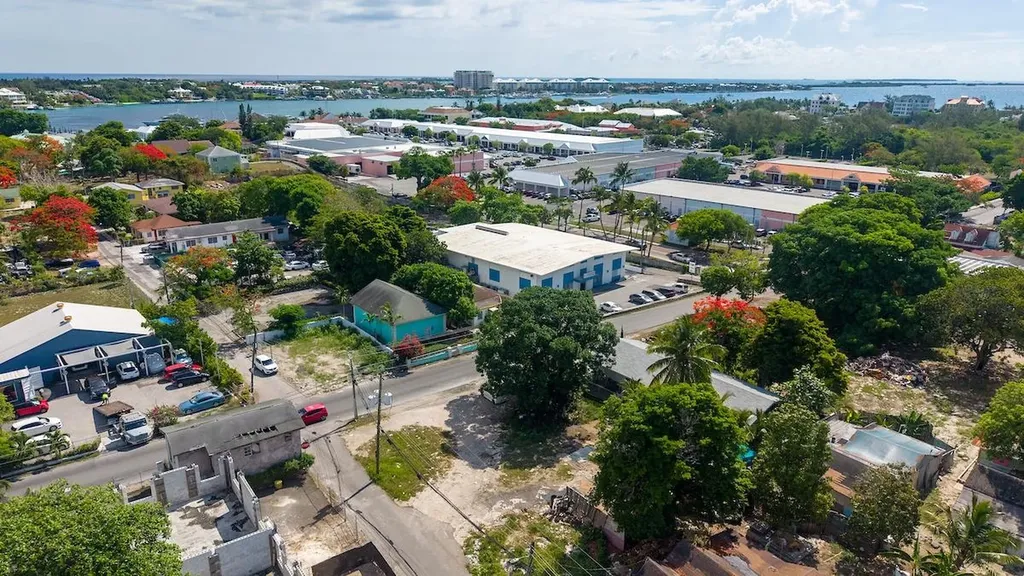 Shirley Street Lot New Providence Paradise Island BS